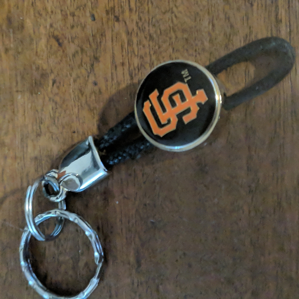 NWOT SF Giants Fan Pull/Key Fob